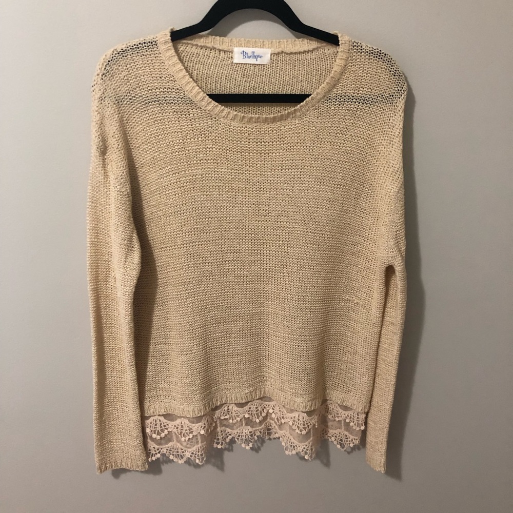 Bluetique chunky knit sweater with lace hem detail